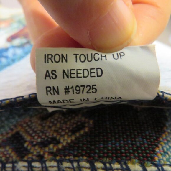 Birds & Birdhouse themed tapestry table runner Floral Spring Plaid - Picture 11 of 16